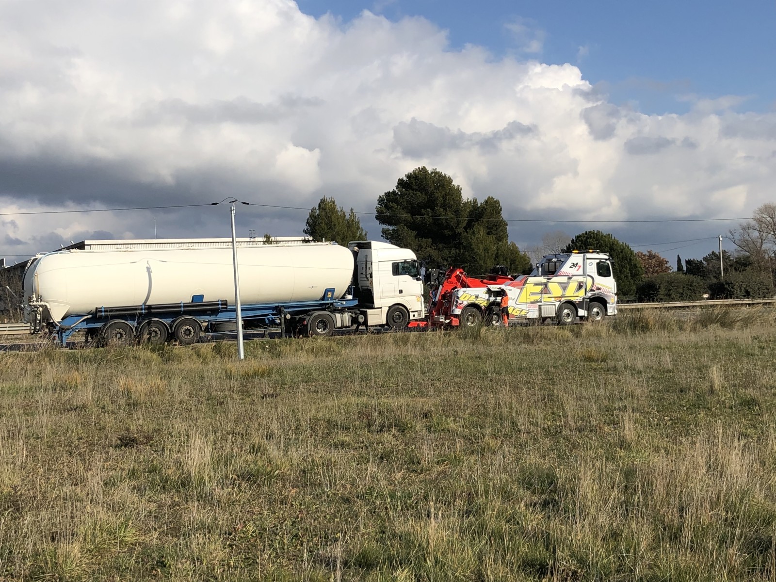 dépannage et remorquage poids lourds à Puget-sur-Argens dans le var 