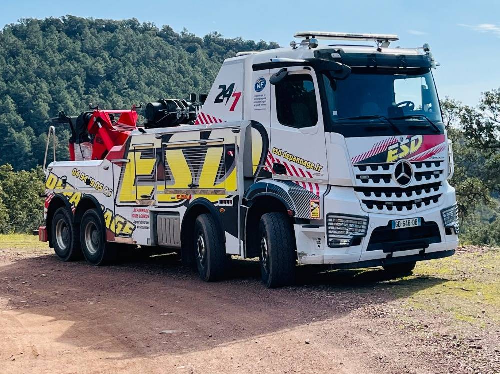 Dépannage et remorquage poids lourds à Fréjus, Puget-sur-Argens et alentours